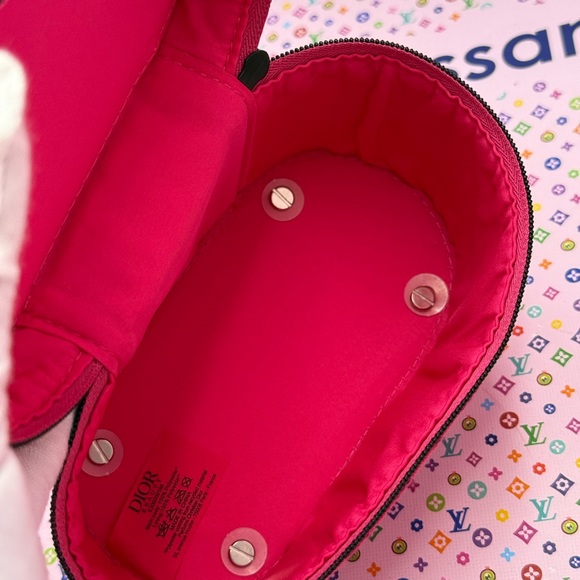 💖🔥 Rare Dior Beauty Mini Bag – Glow Up Edition 🔥💖 - Picture 7 of 10